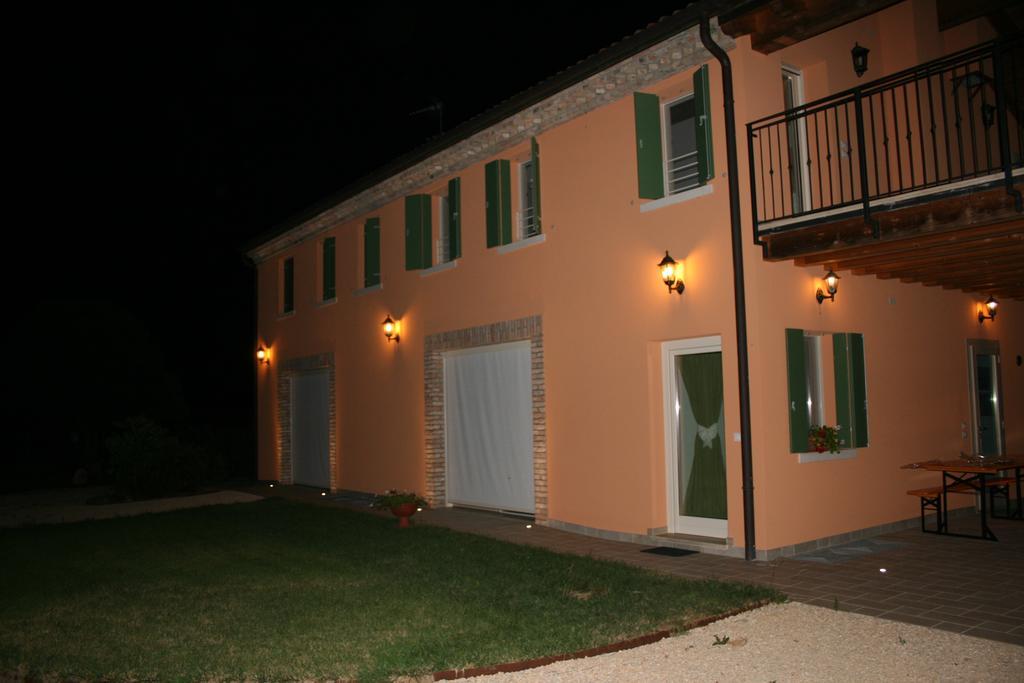 Villa Boschetto Di Campagna Castagnole Exterior foto